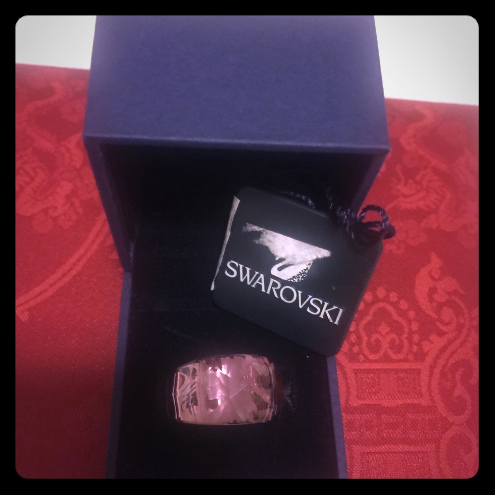 Swarovski pink ring
